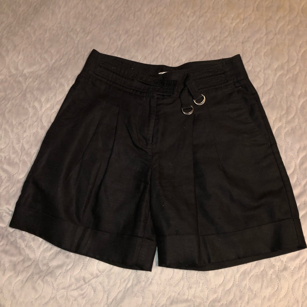 Black high waisted Express shorts